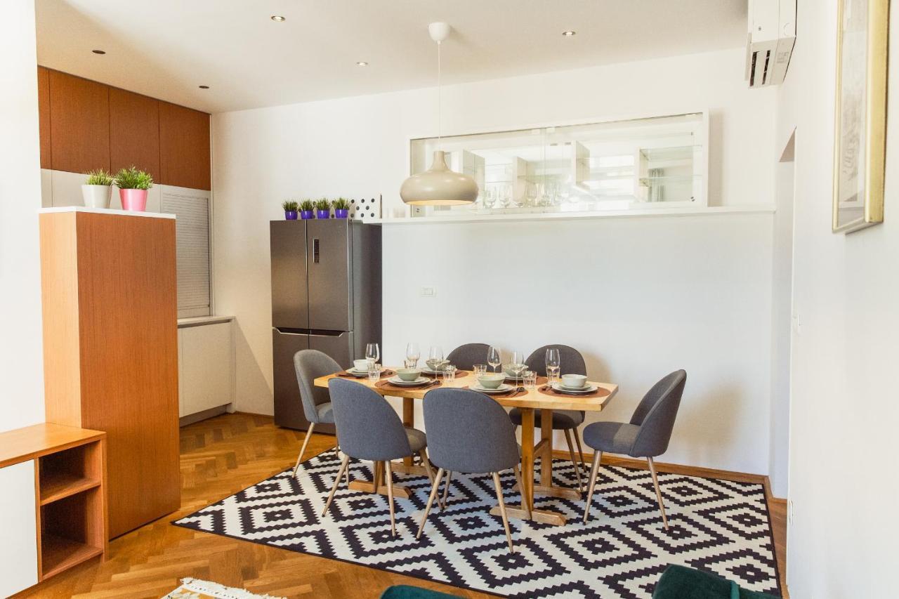Top Location City Centre Condo In Historic Building With Free Garage Parking Ljubljana Buitenkant foto