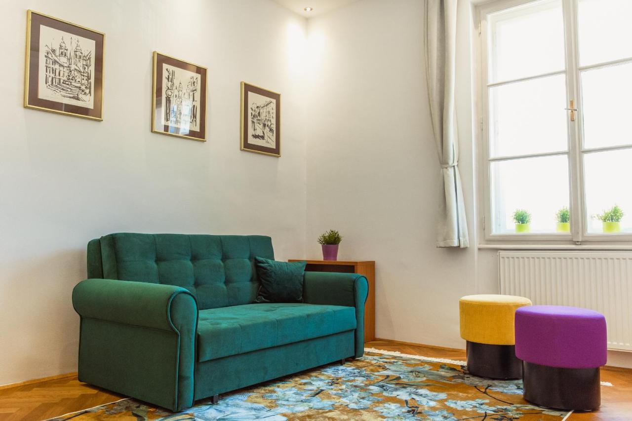 Top Location City Centre Condo In Historic Building With Free Garage Parking Ljubljana Buitenkant foto