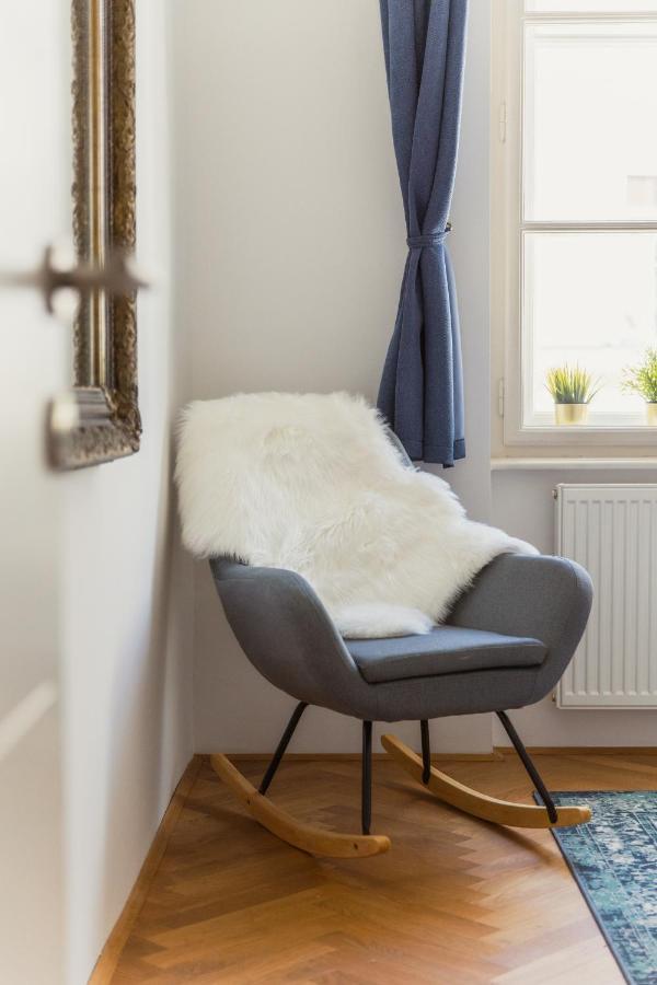 Top Location City Centre Condo In Historic Building With Free Garage Parking Ljubljana Buitenkant foto